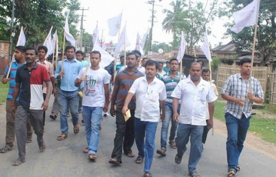 Kamalpur: Poor and irritating service of BSNL: DYFI gheraod the officials: SDO assured to mitigate the issue on Tuesday next Kamalpur: Poor and irritating service of BSNL: DYFI gheraod the officials: SDO assured to mitigate the issue on Tuesday next